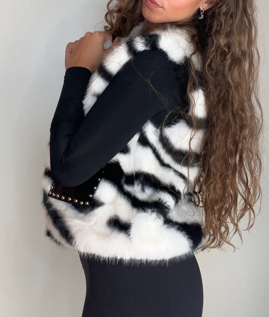 Chaleco pelo (blanco y negro)