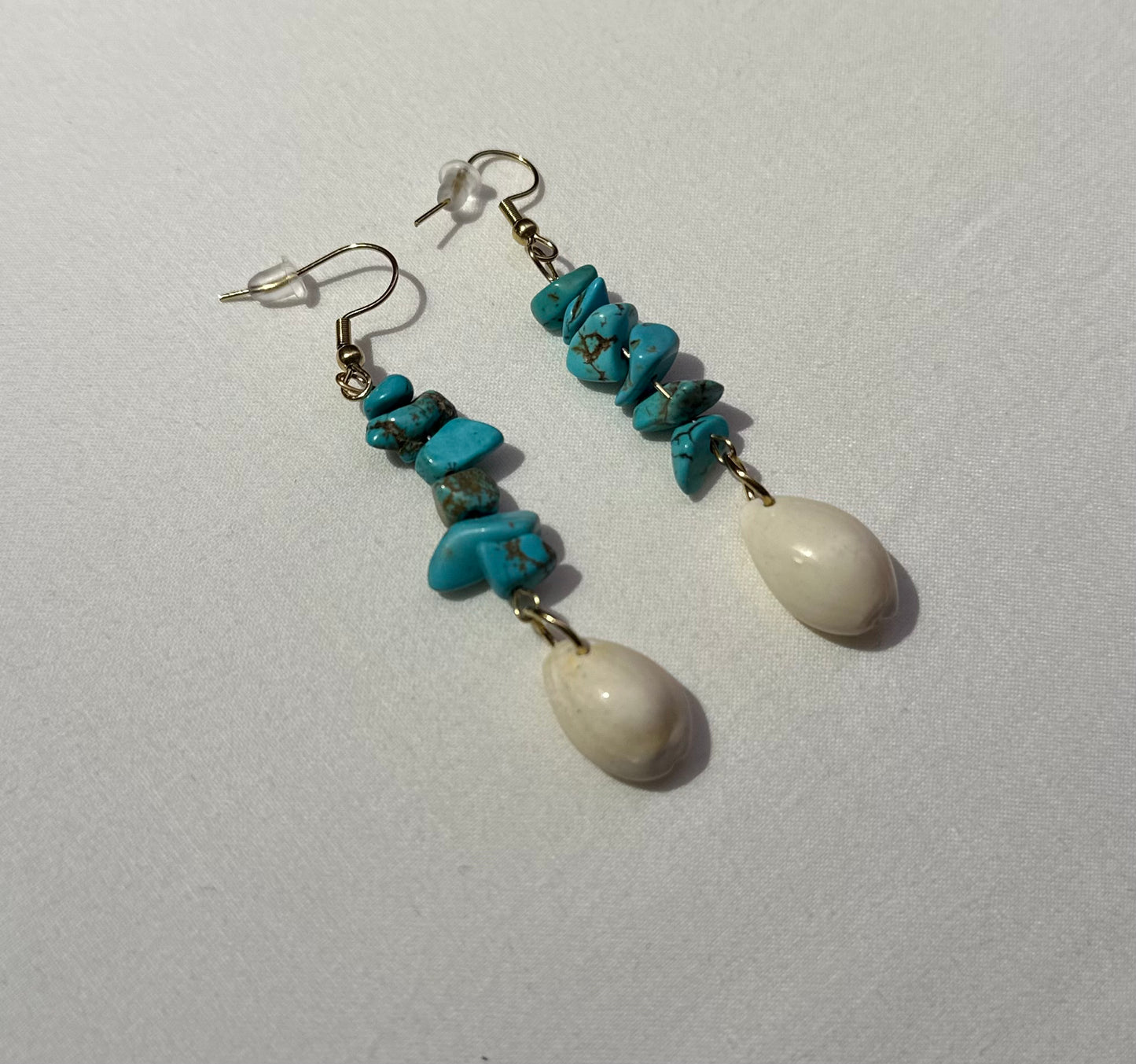 Pendientes caracol y piedra
