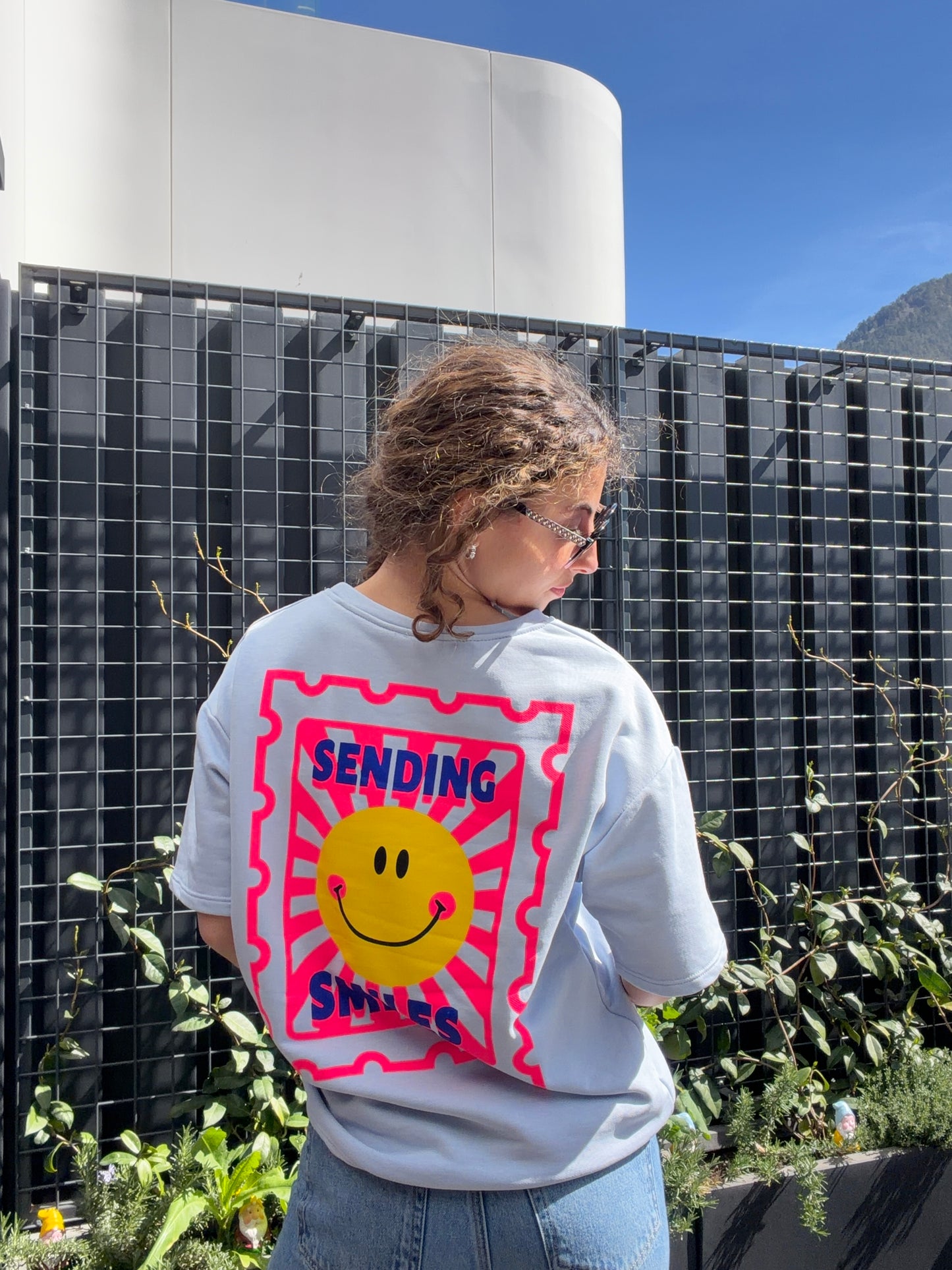 Camiseta Sending Smiles (azul)