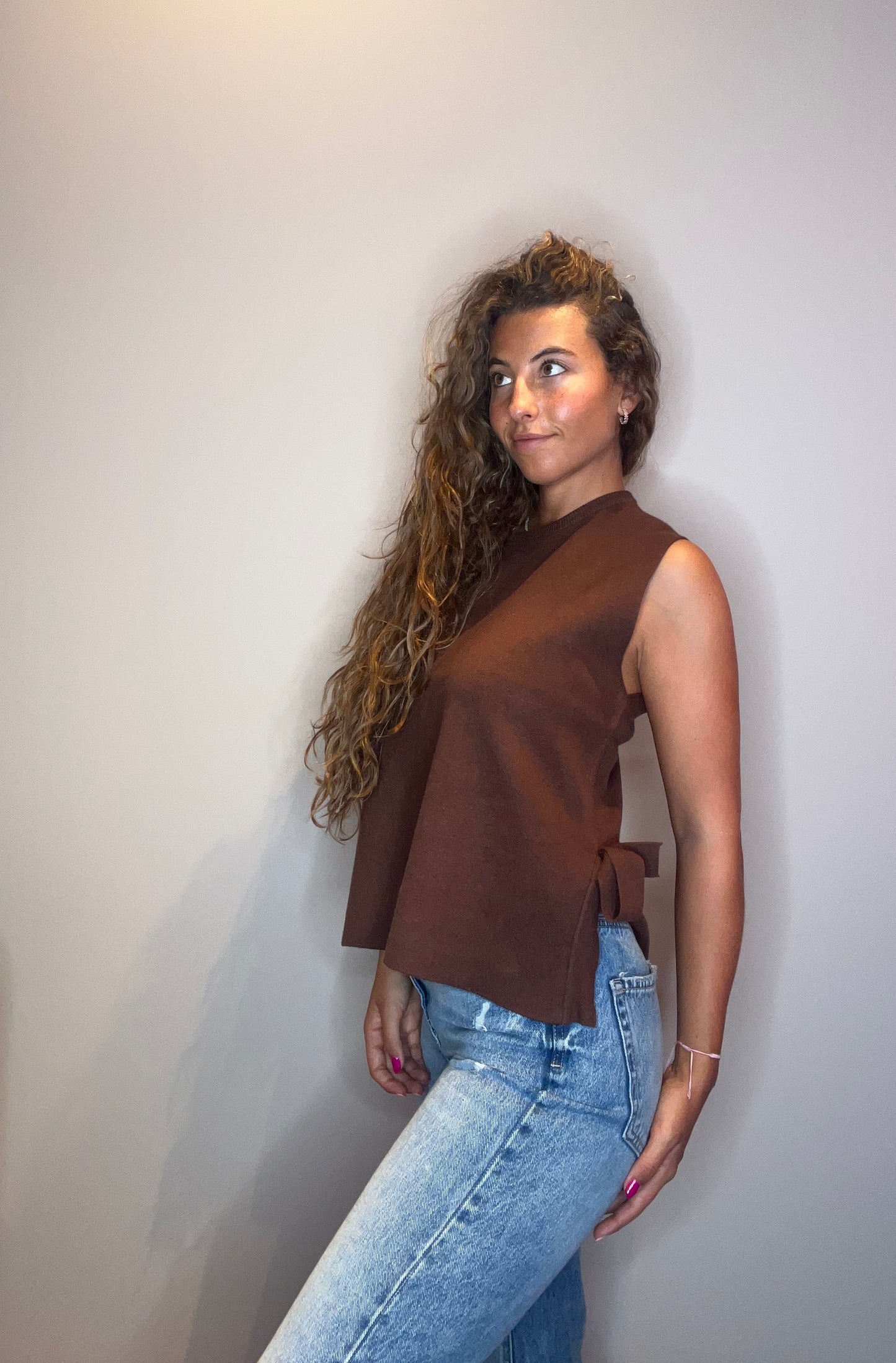 Basic Sleeveless Blouse (marron)