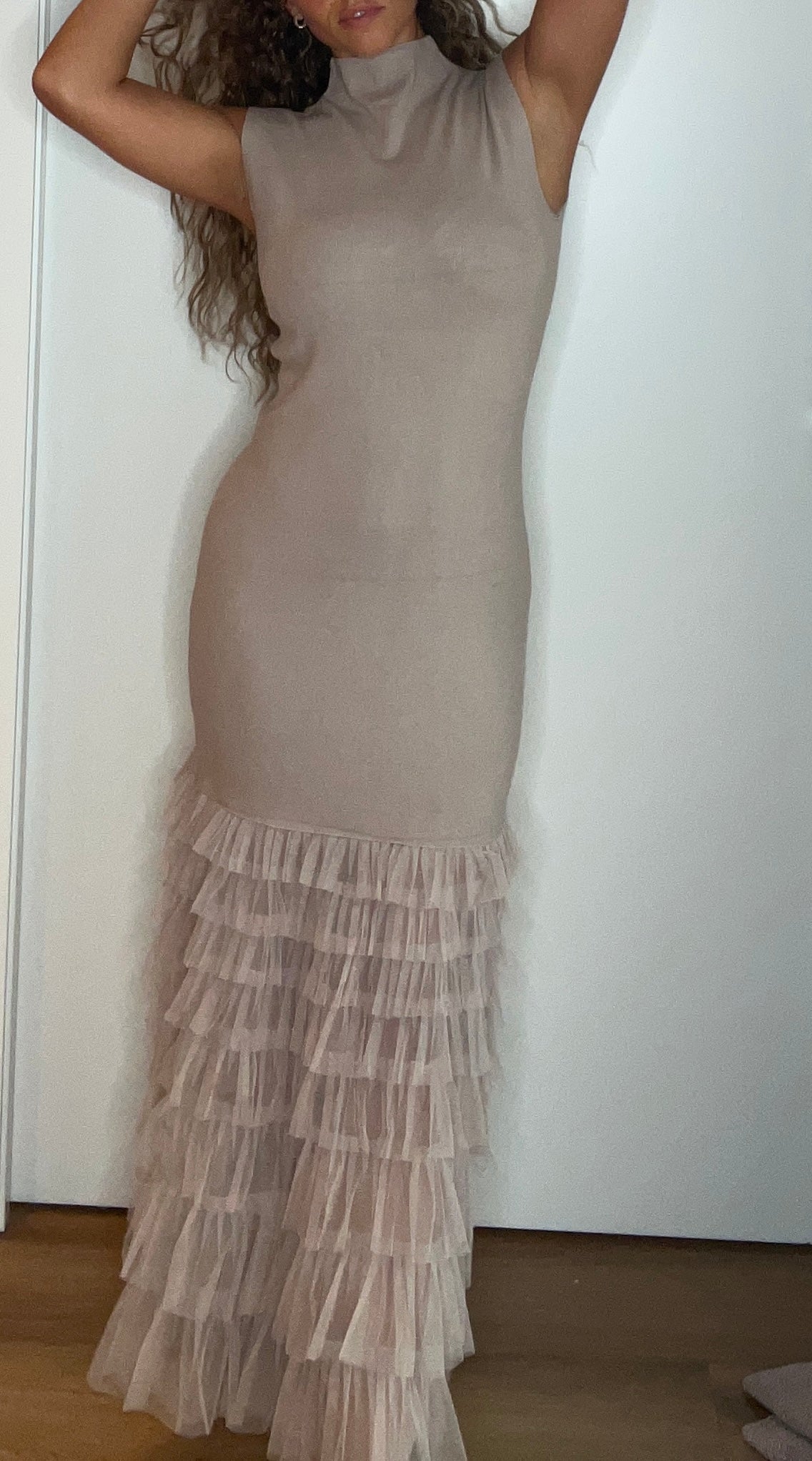 Vestido largo beige
